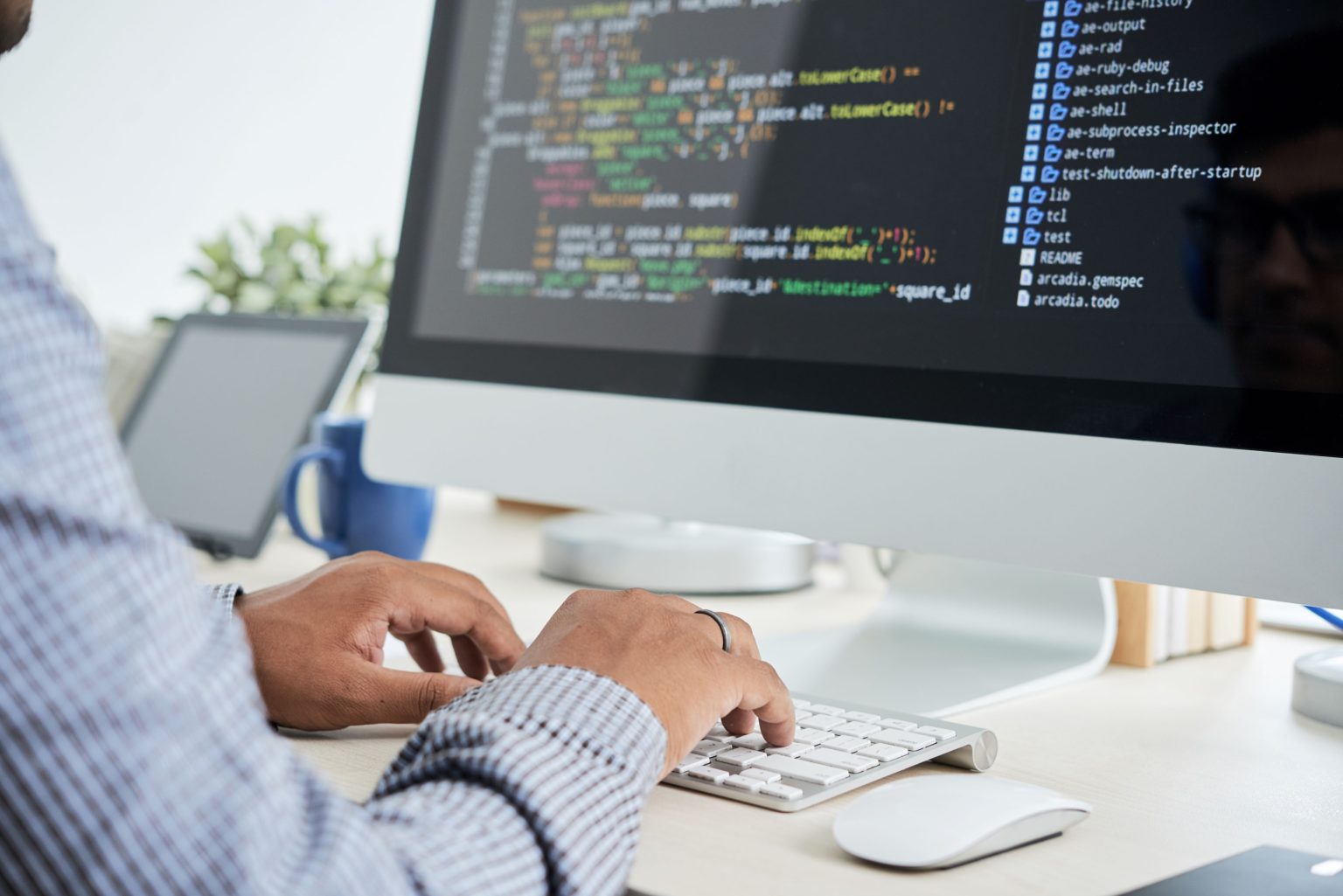 Perbedaan Software Engineer dan Software Developer, Wajib Tahu! - JMC ...